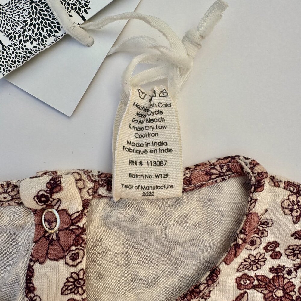 Kate Quinn Ruffle-Side Bodysuit 2T NWT (new with tags) – Vintage Floral - Picture 4 of 7